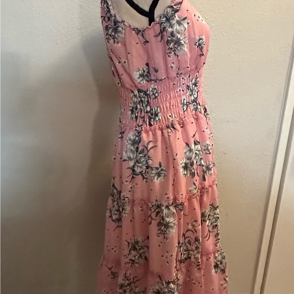 Pink Spring/Summer Dress - Picture 3 of 3